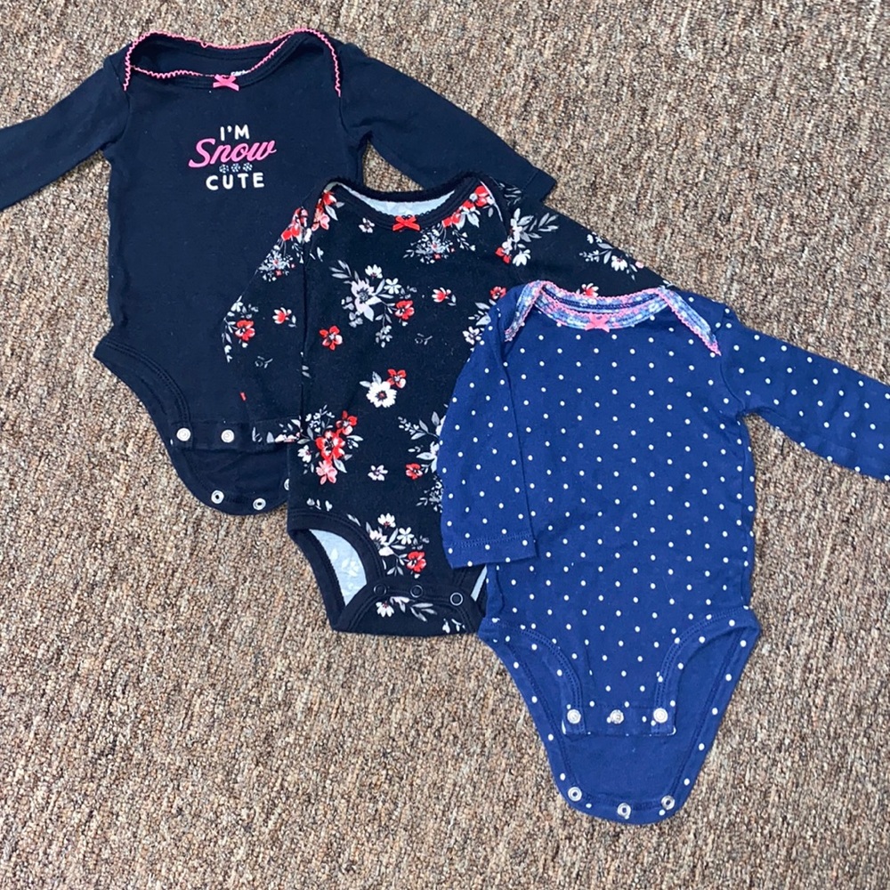 3 long sleeve onesies